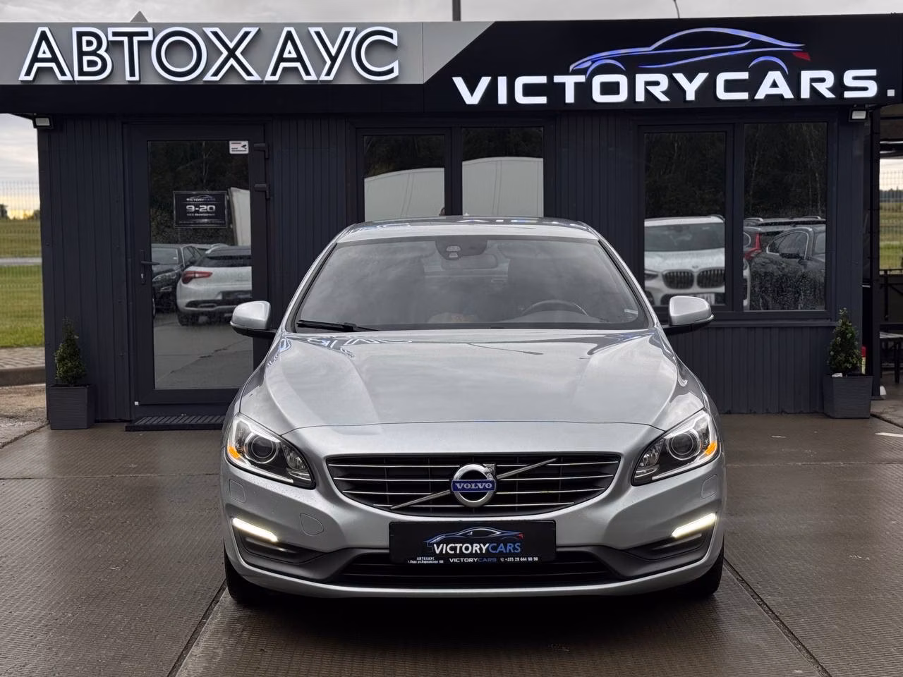 Volvo S60 фото 2