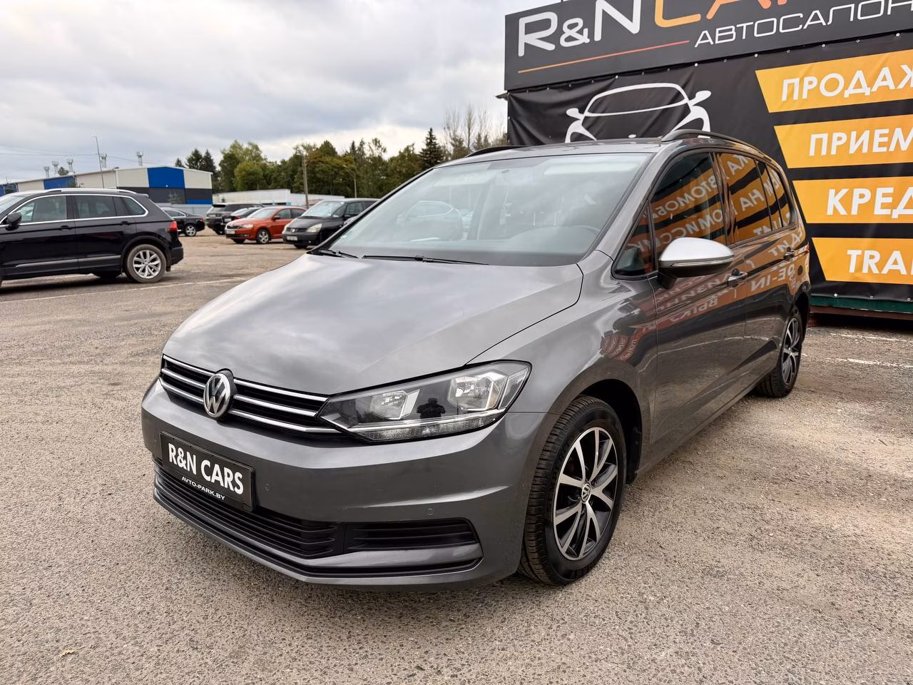 Volkswagen Touran фото 12