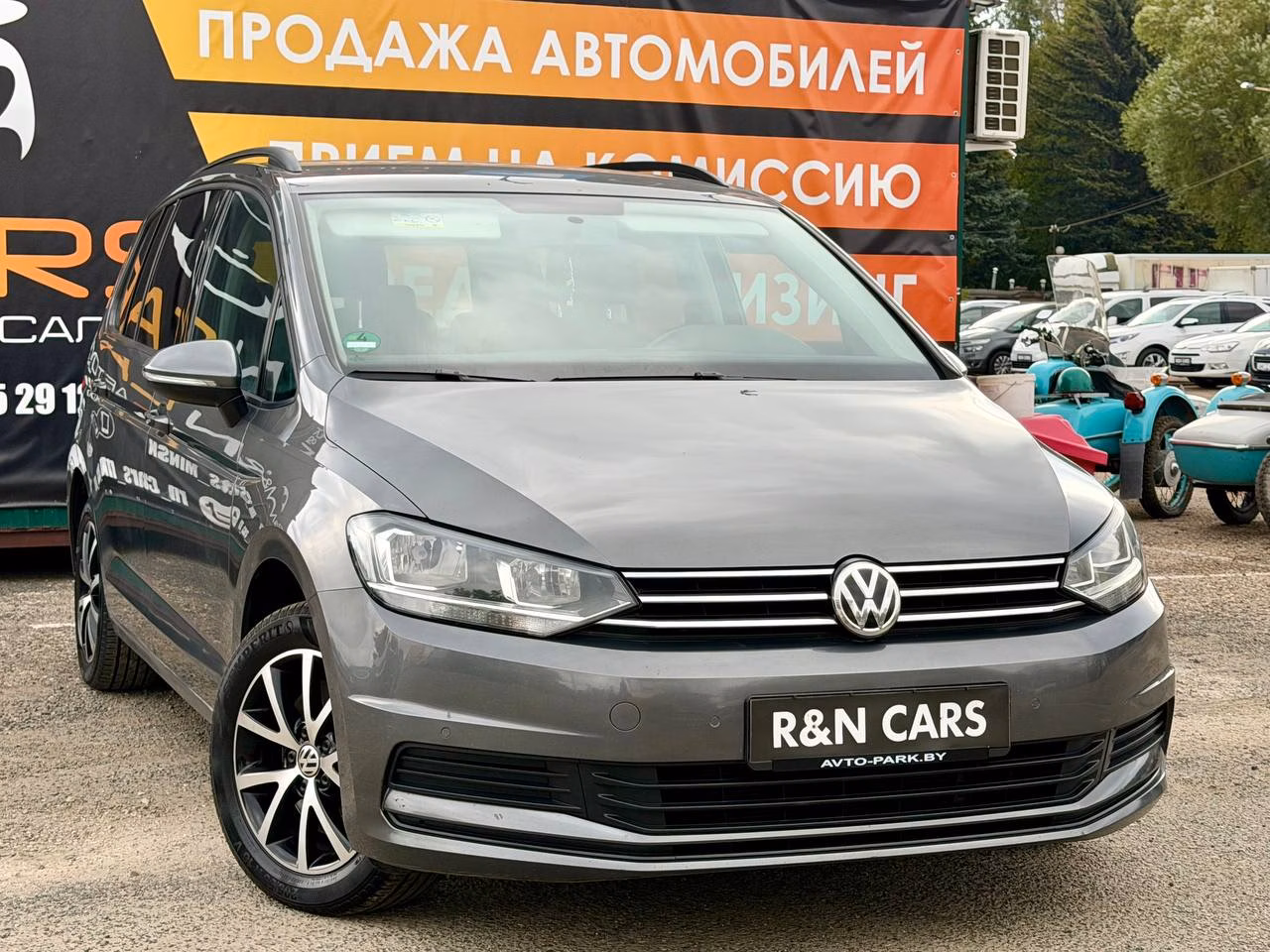 Volkswagen Touran