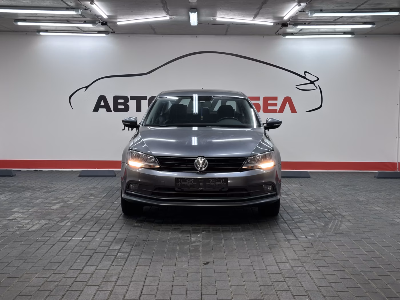 Volkswagen Jetta фото 2