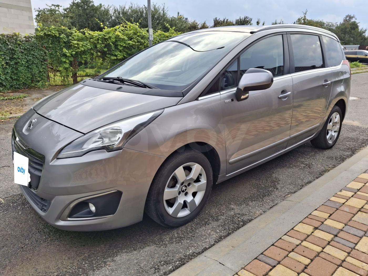Peugeot 5008 фото 2