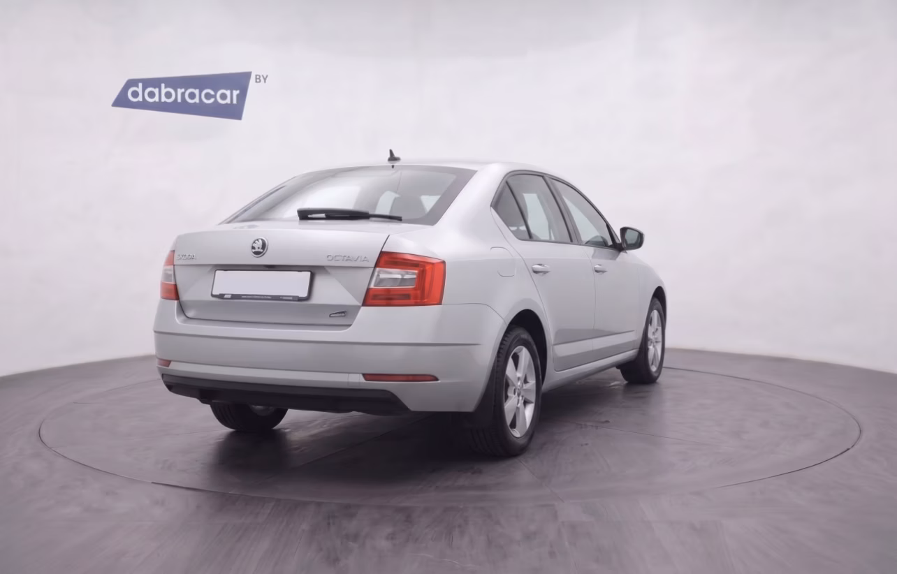 Skoda Octavia фото 5