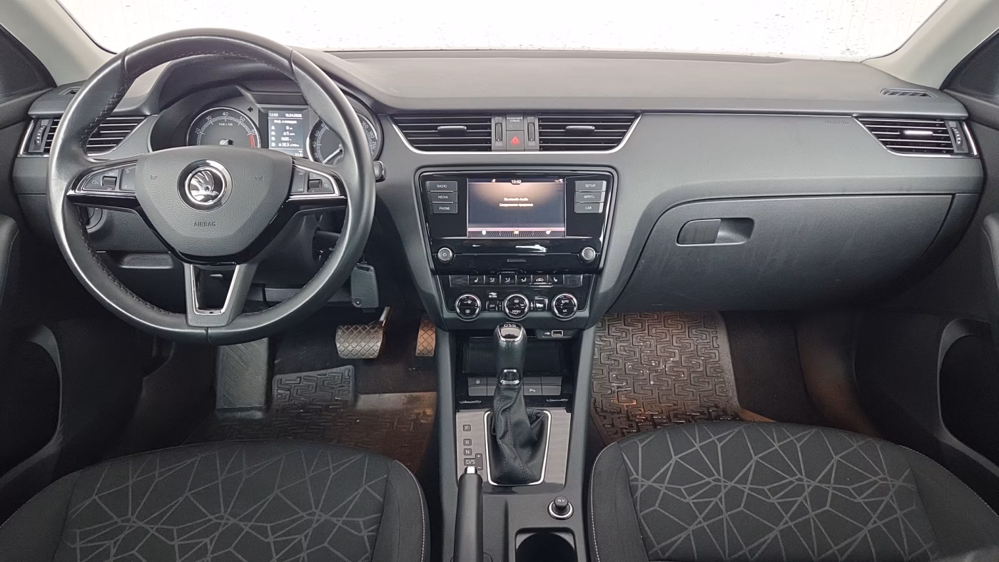Skoda Octavia фото 9