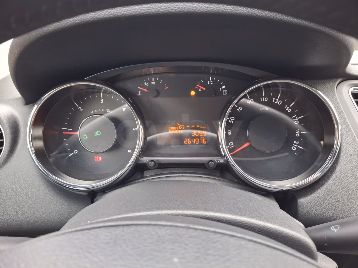 Peugeot 5008 фото 8