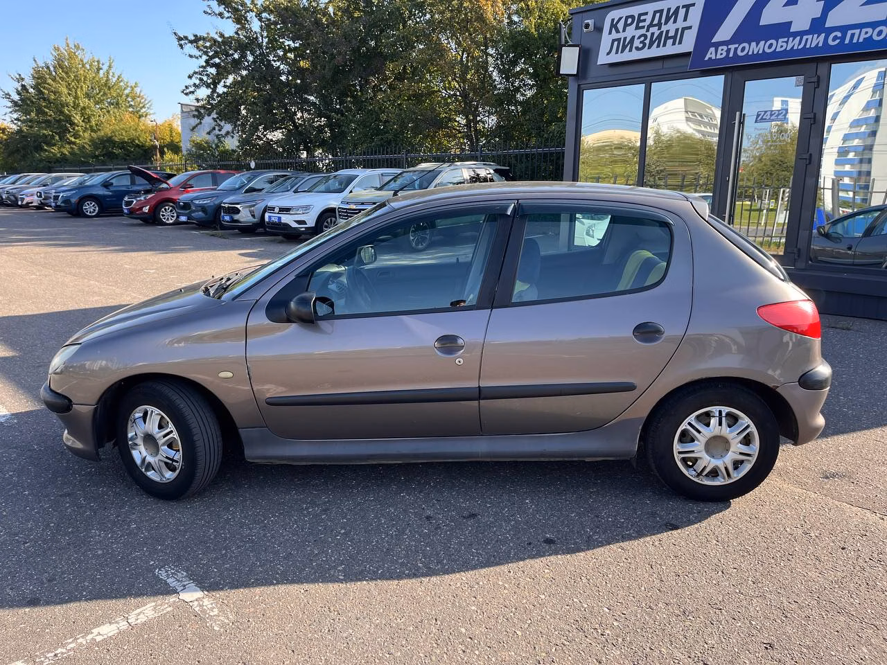 Peugeot 206 фото 8