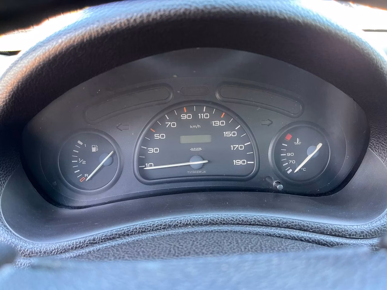 Peugeot 206 фото 11
