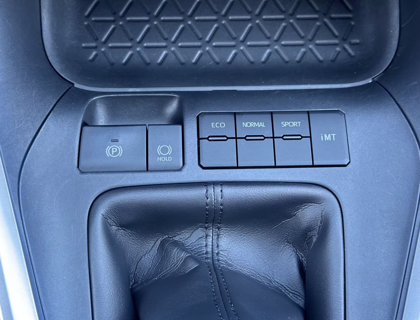 Toyota RAV4 фото 18