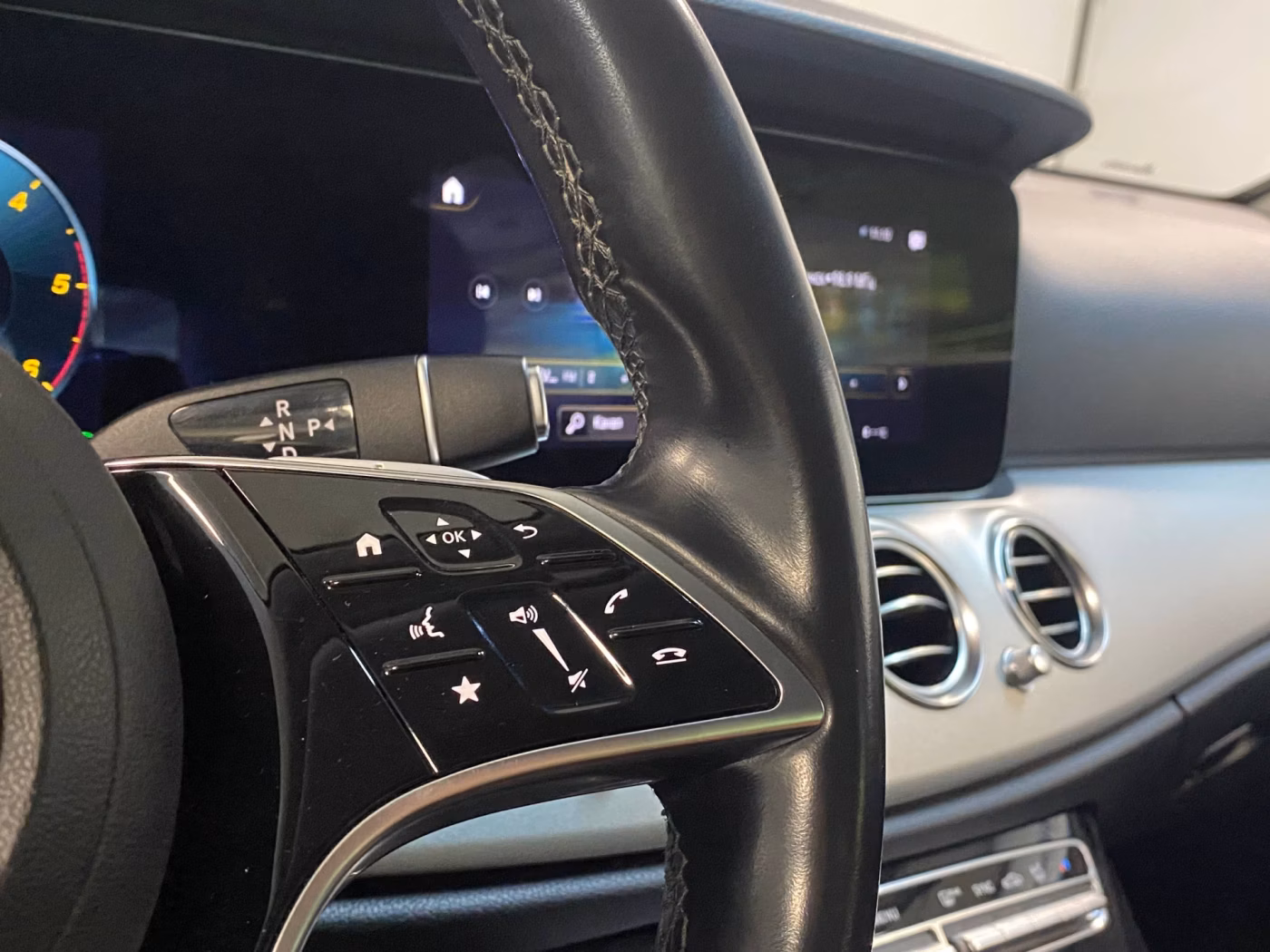 Mercedes-Benz E-Класс фото 12