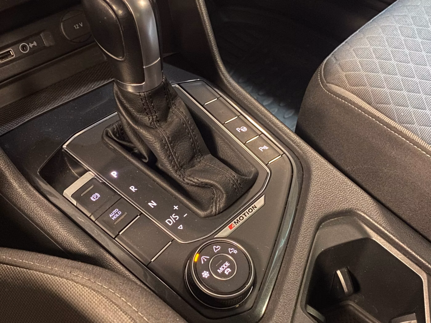 Volkswagen Tiguan фото 12