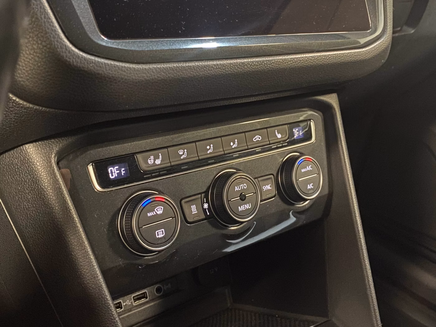 Volkswagen Tiguan фото 11