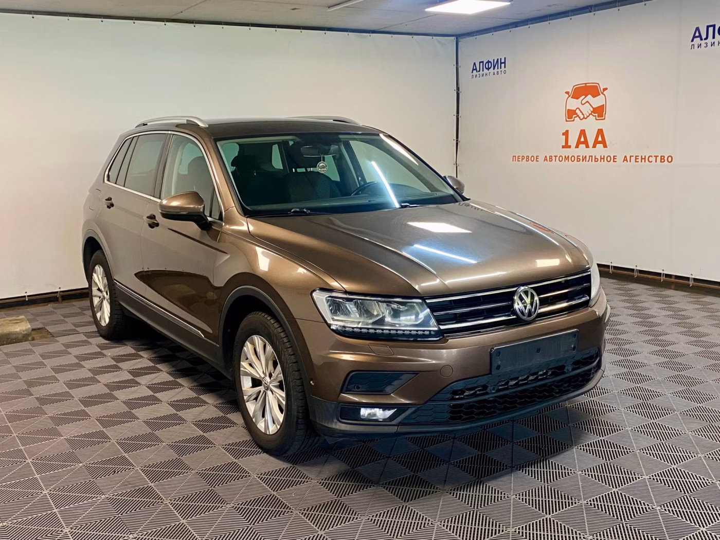 Volkswagen Tiguan фото 2