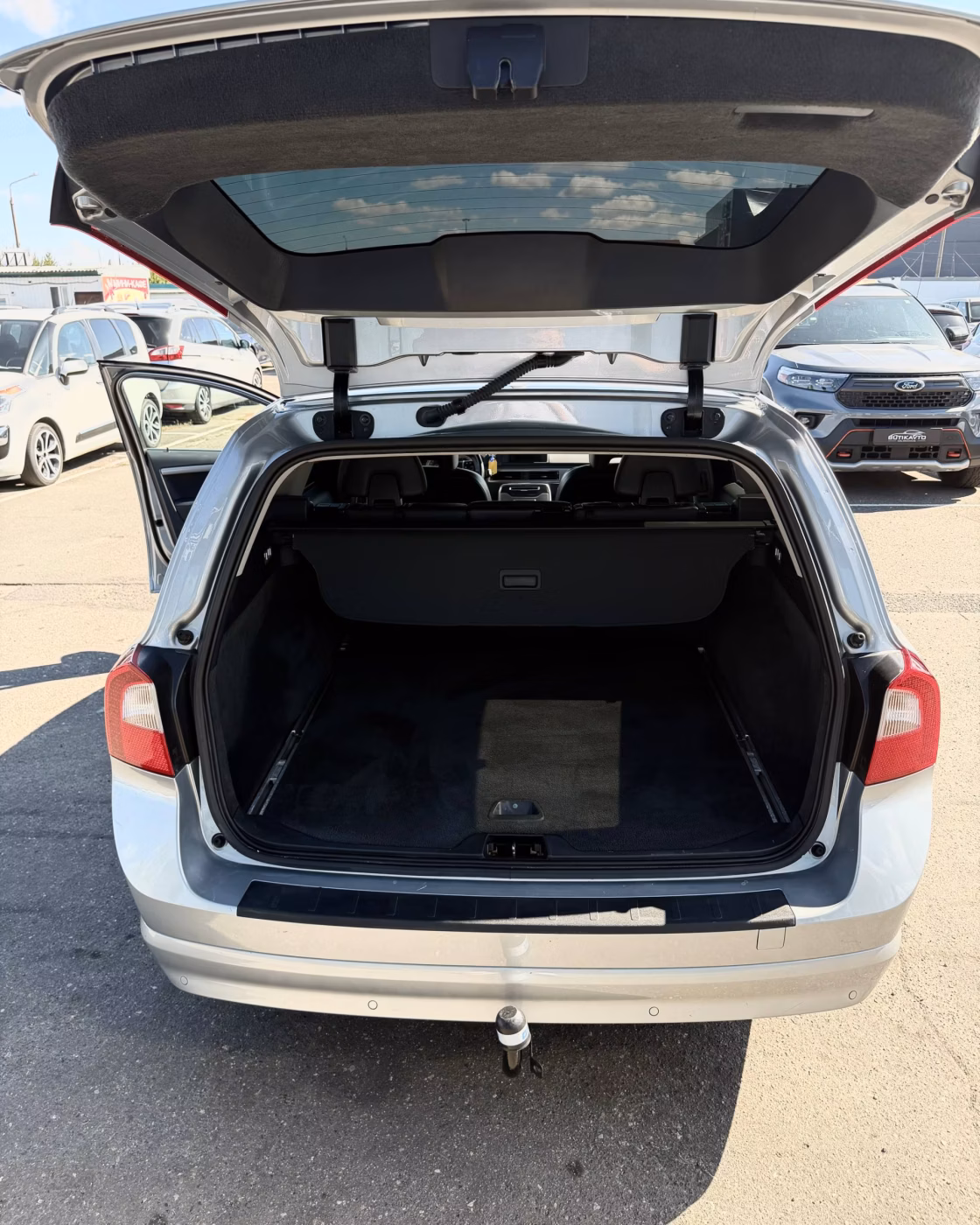 Volvo V70 фото 13