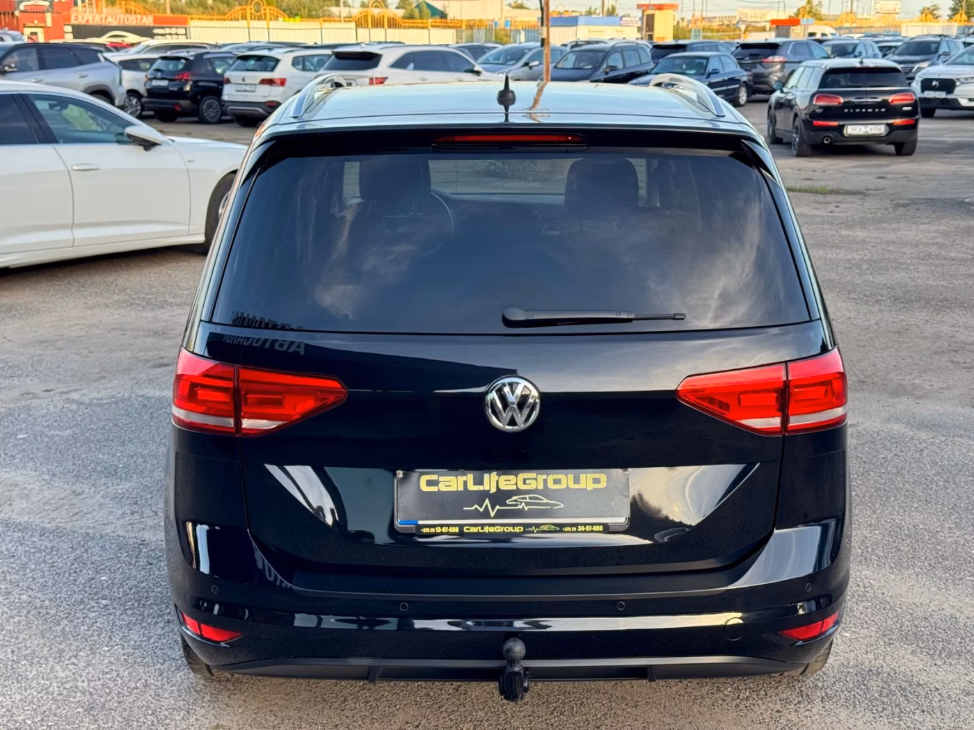 Volkswagen Touran фото 6