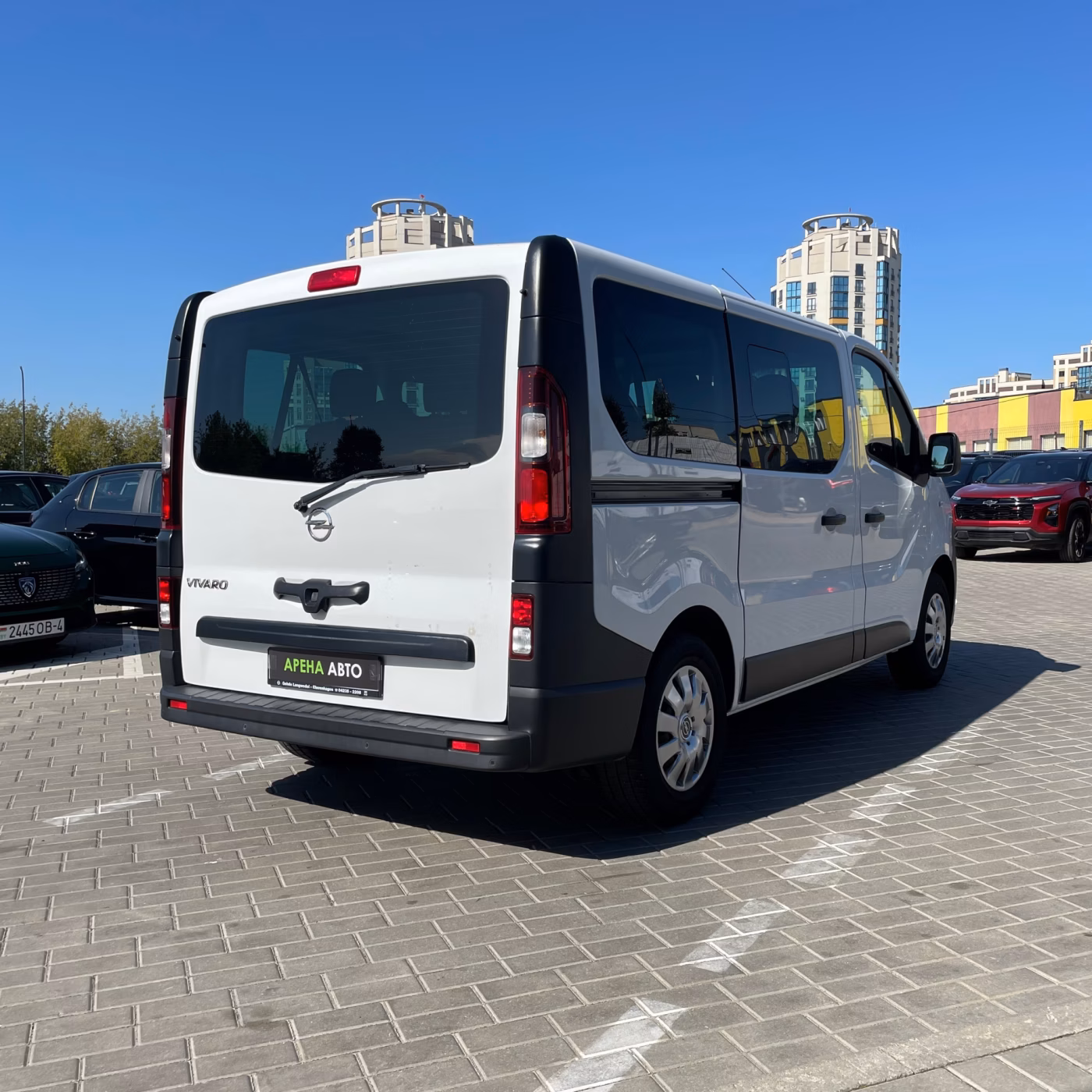Opel Vivaro фото 4