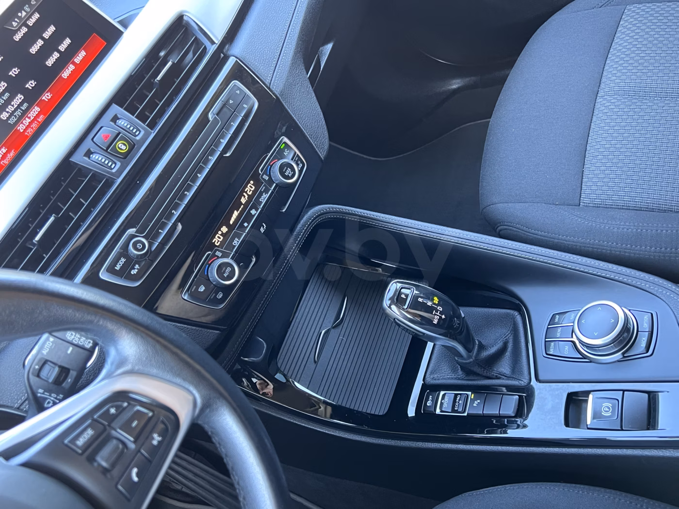 BMW X2 фото 13