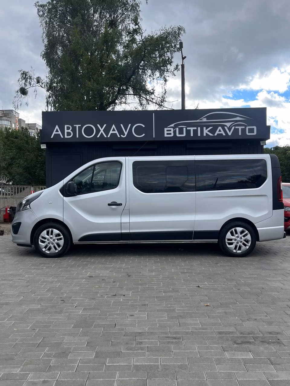 Opel Vivaro фото 5