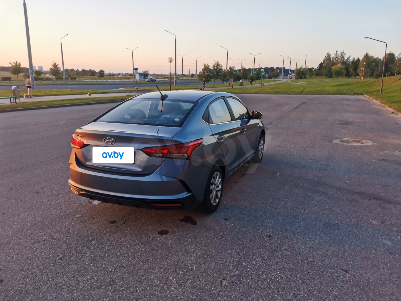 Hyundai Accent фото 3