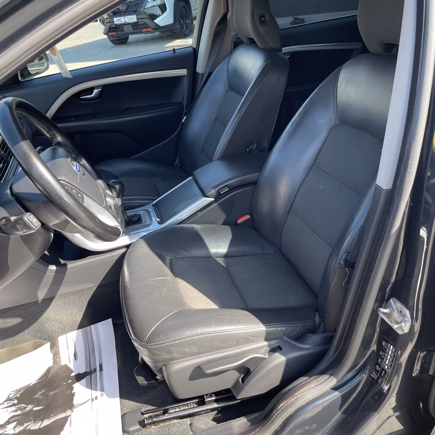 Volvo V70 фото 10