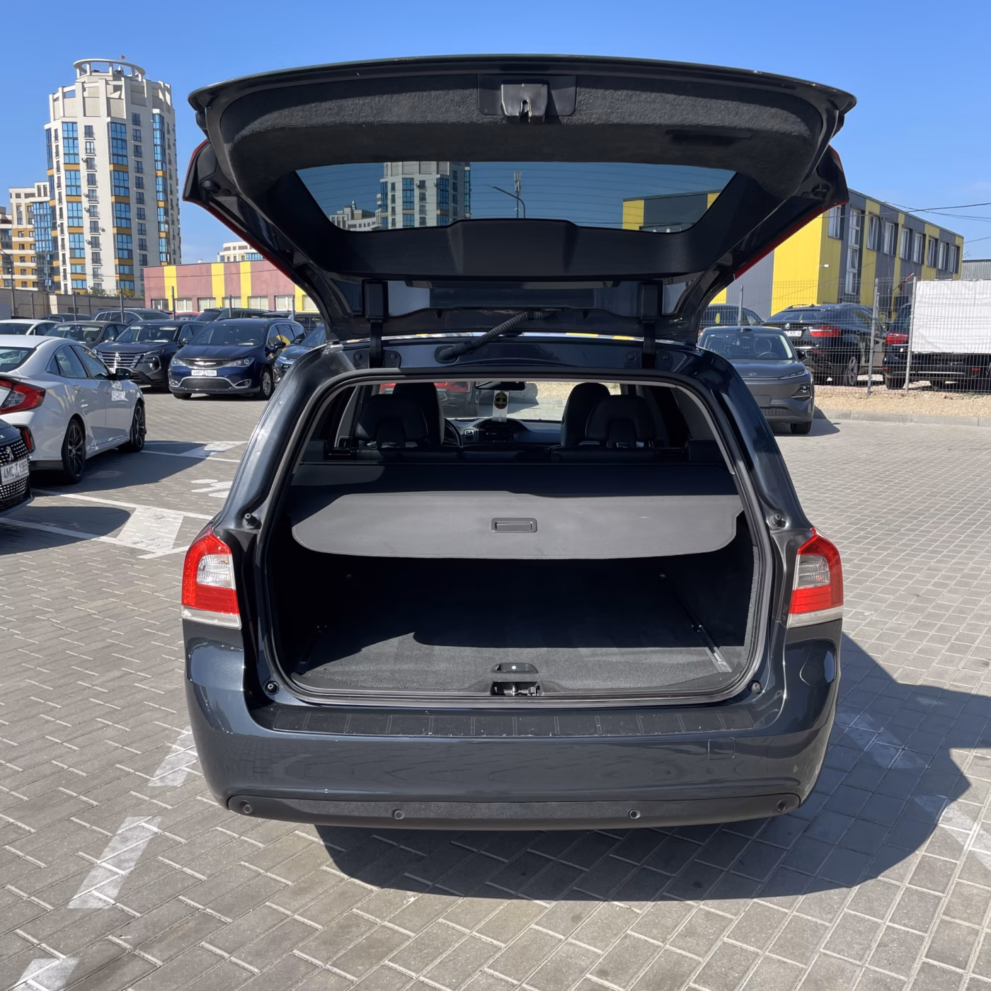 Volvo V70 фото 19