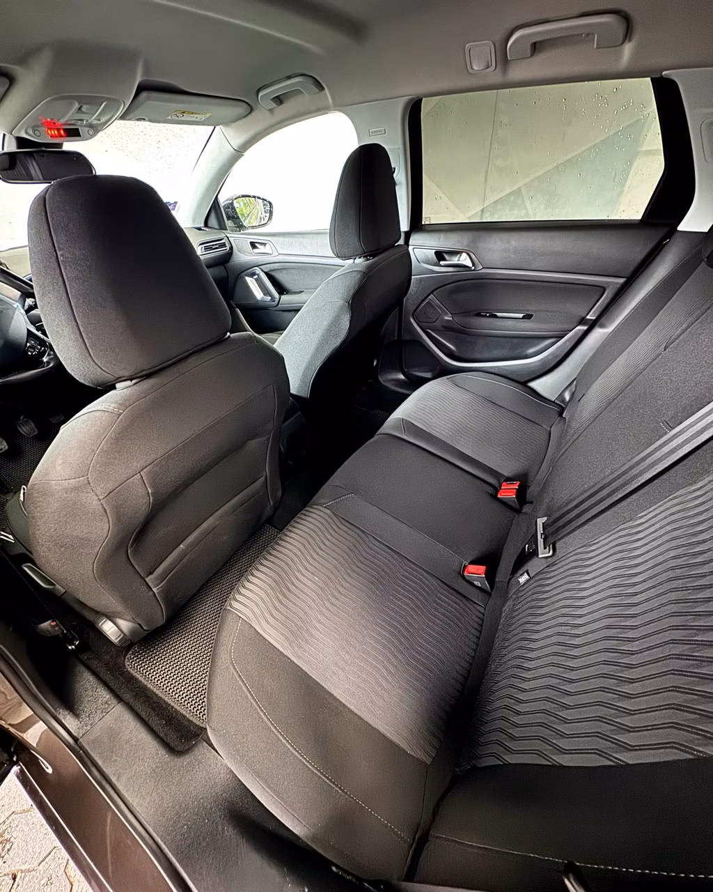 Peugeot 308 фото 13