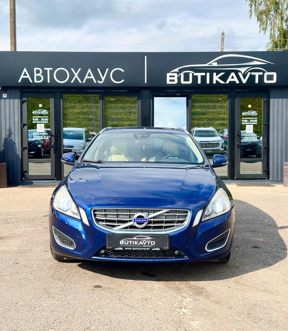 Volvo V60 фото 2