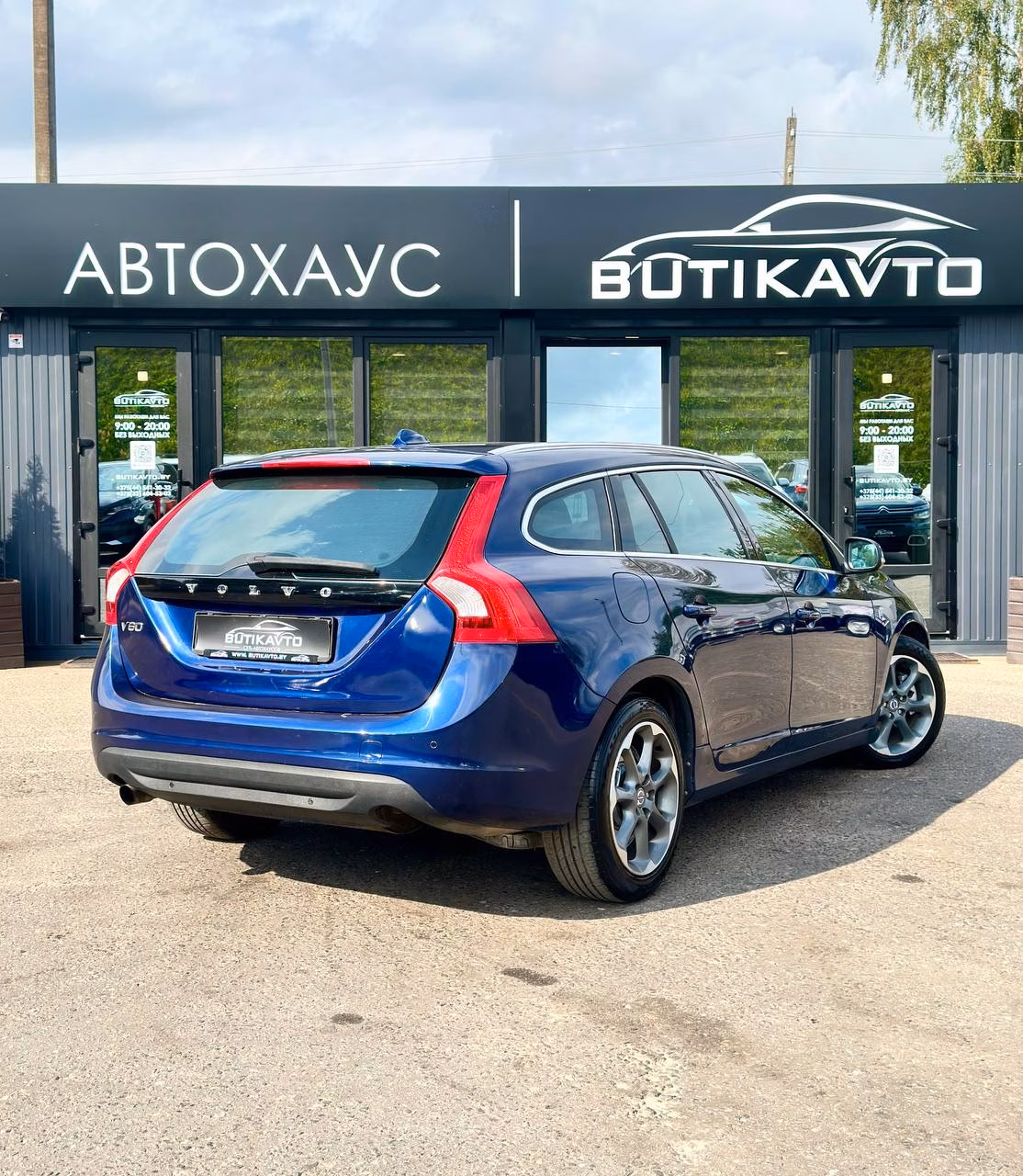 Volvo V60 фото 7