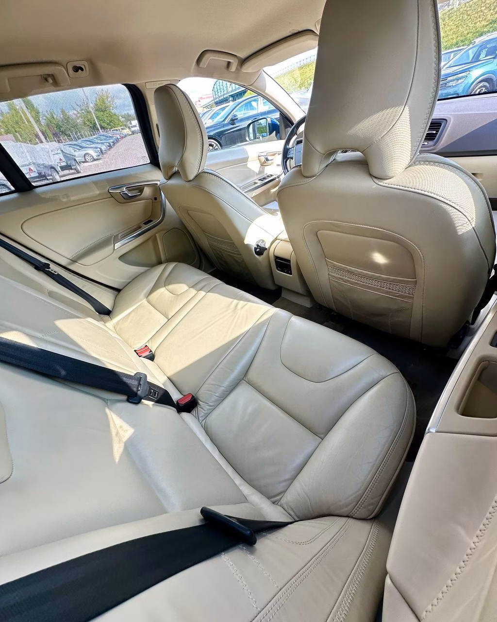 Volvo V60 фото 18
