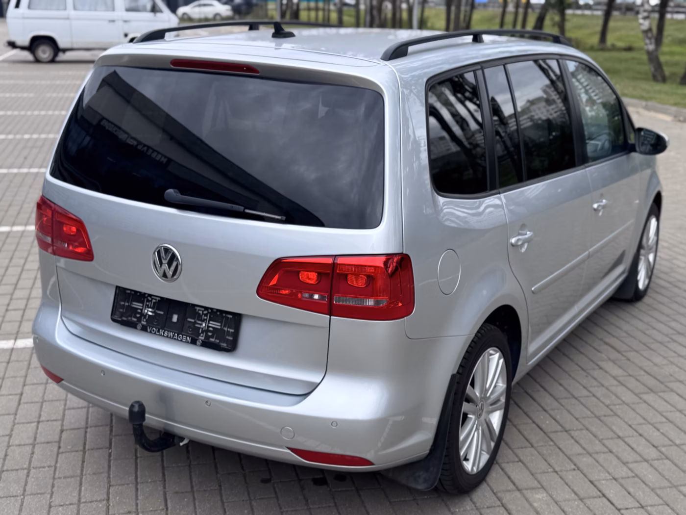Volkswagen Touran фото 8