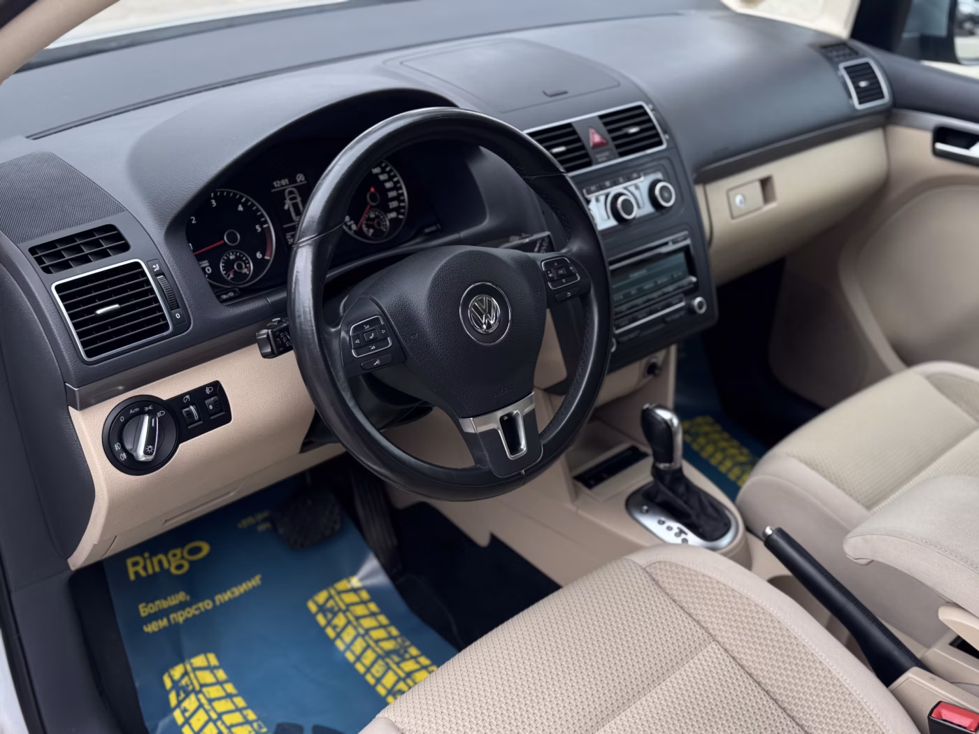 Volkswagen Touran фото 14