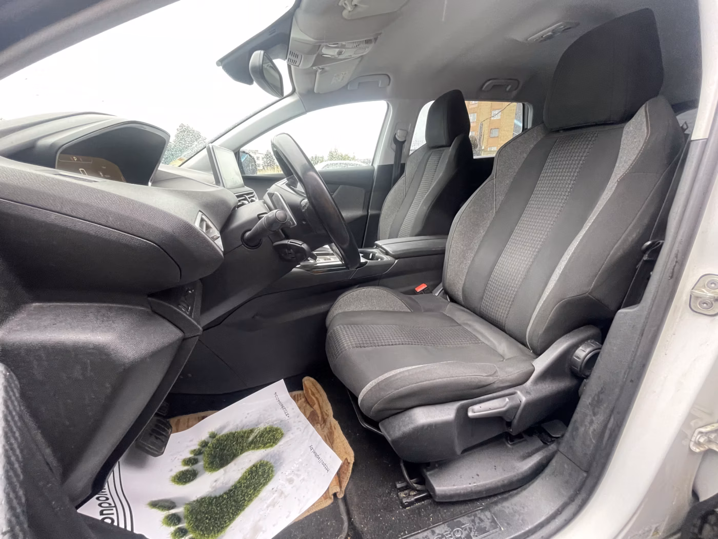Peugeot 5008 фото 9