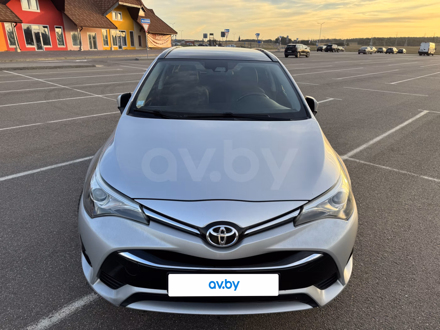 Toyota Avensis фото 6