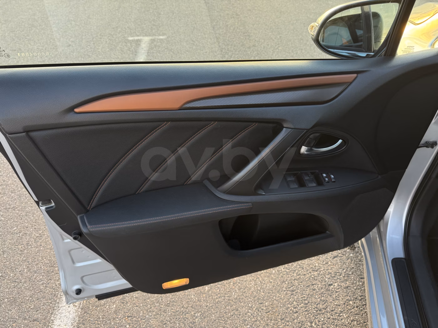Toyota Avensis фото 17
