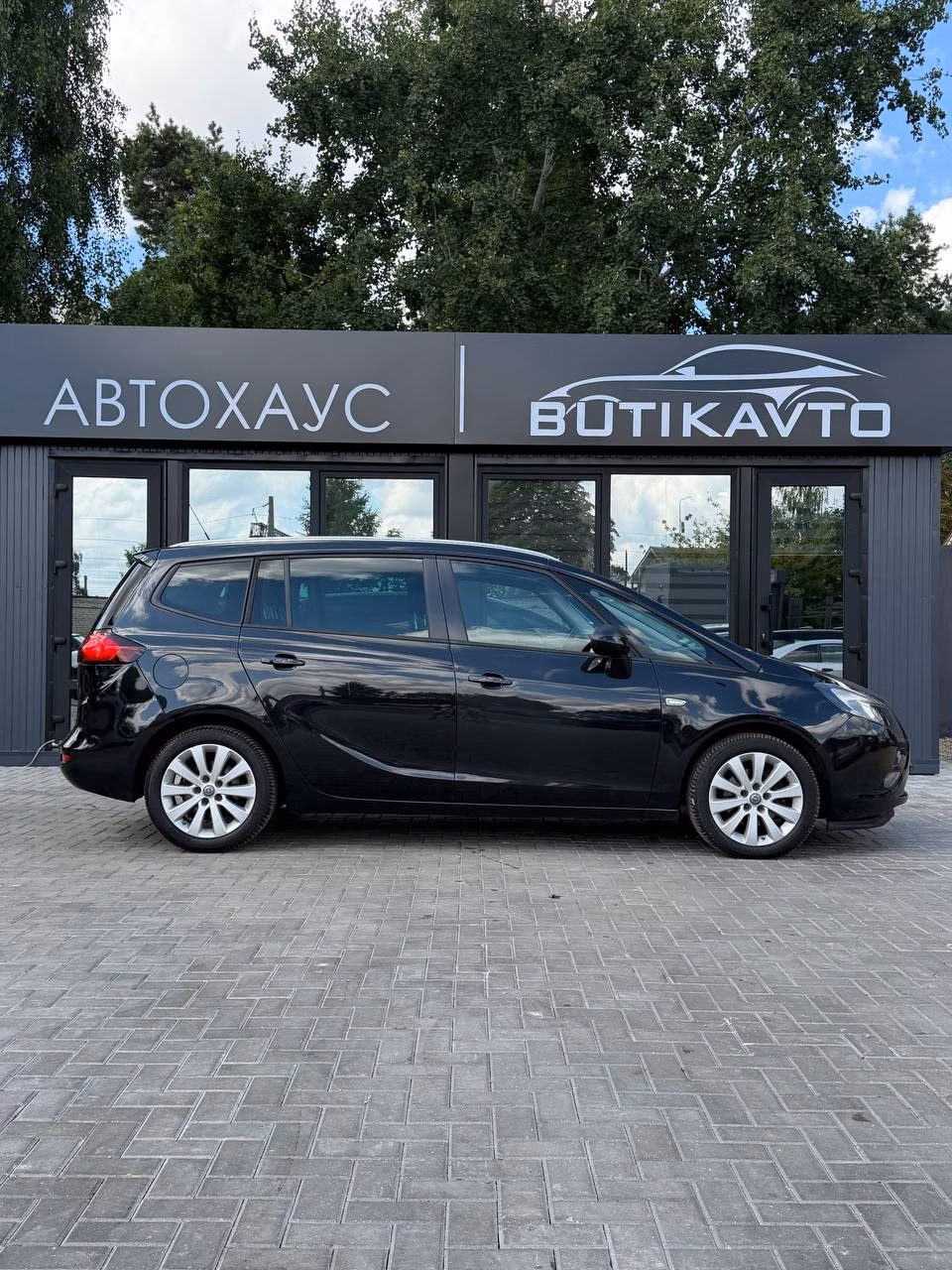 Opel Zafira фото 8