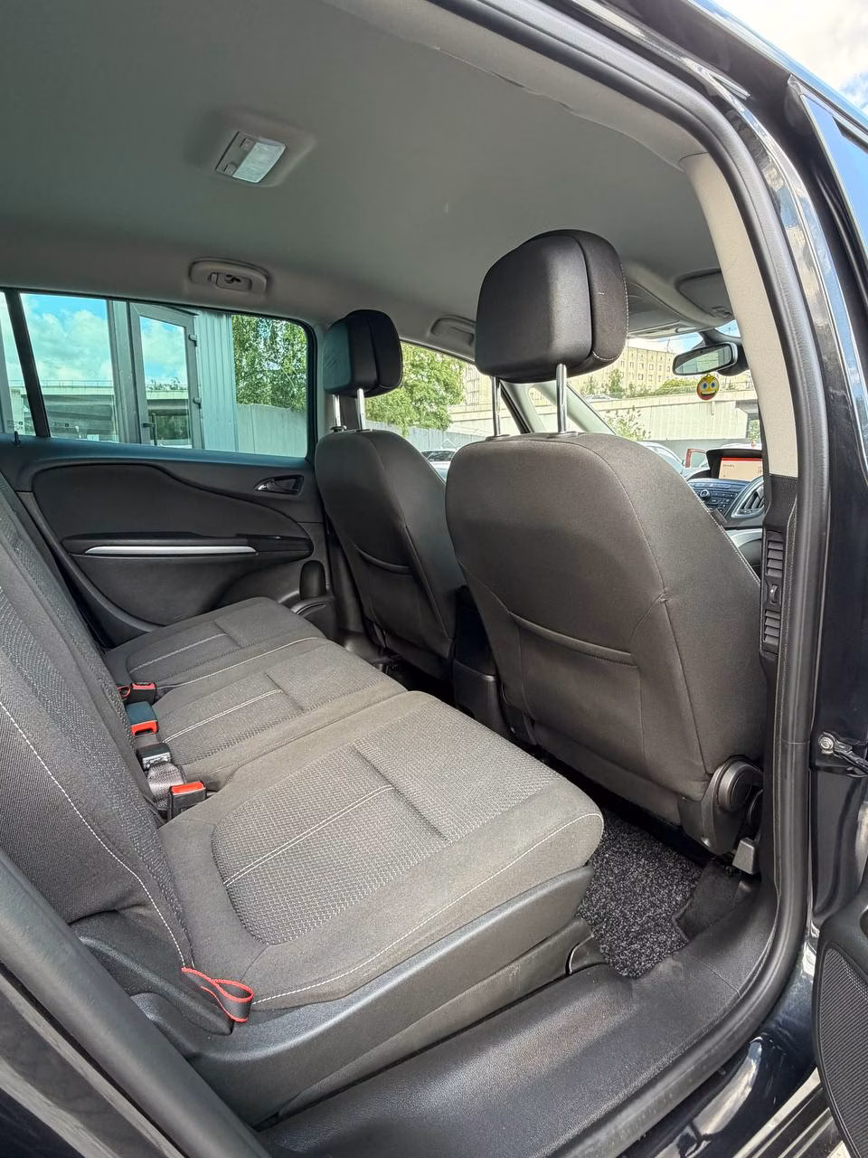 Opel Zafira фото 11