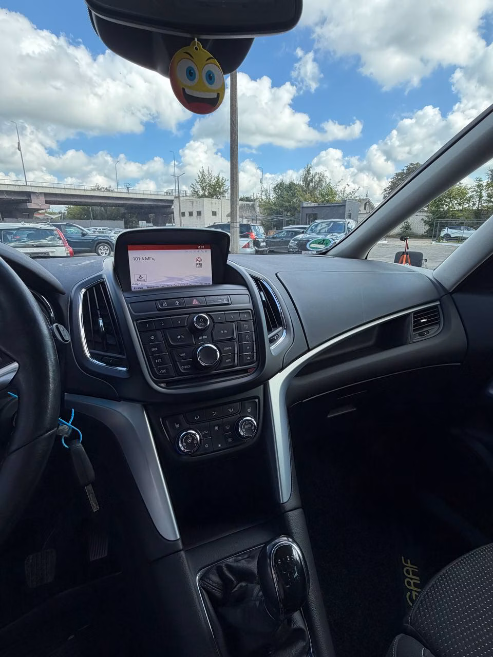 Opel Zafira фото 14