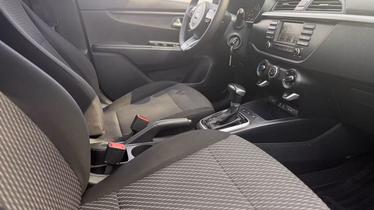 Kia Rio X (X-Line) фото 14