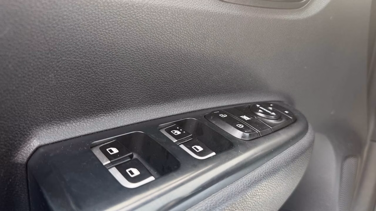 Kia Rio X (X-Line) фото 15