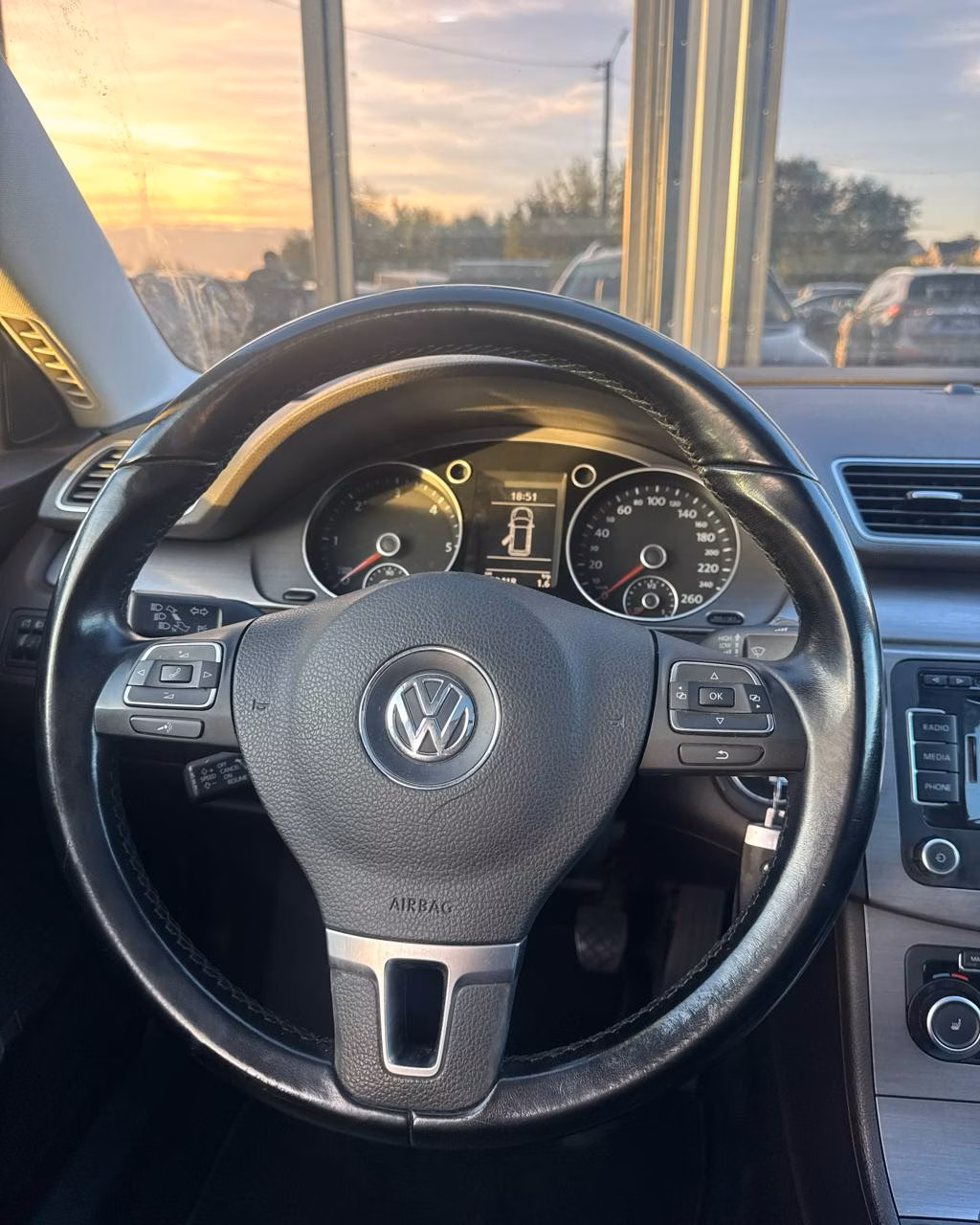 Volkswagen Passat фото 17