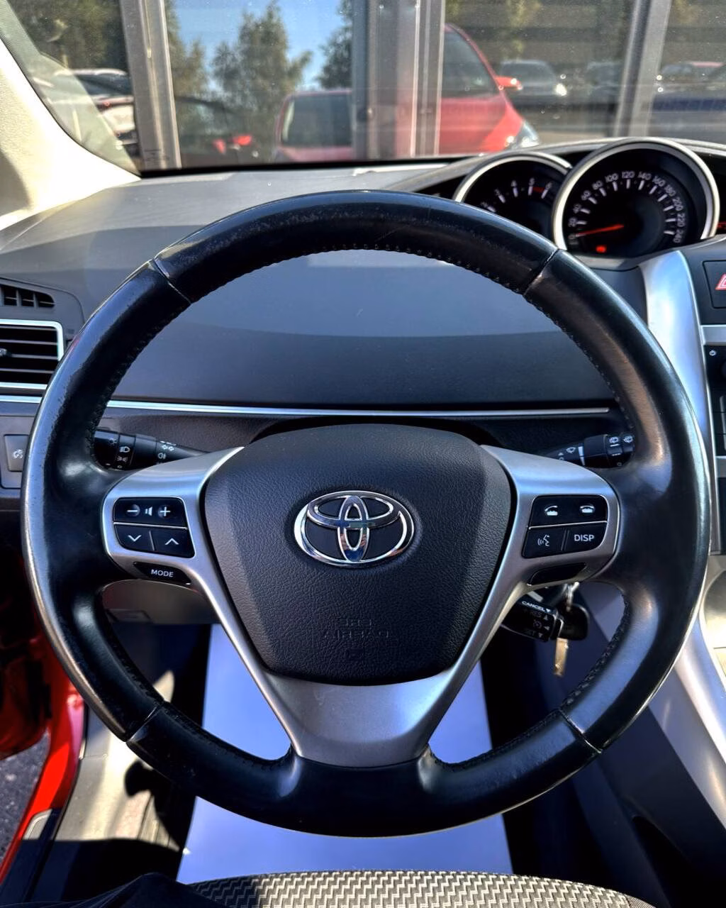 Toyota Verso фото 13
