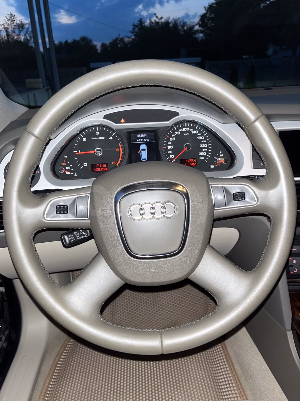 Audi A6 фото 13