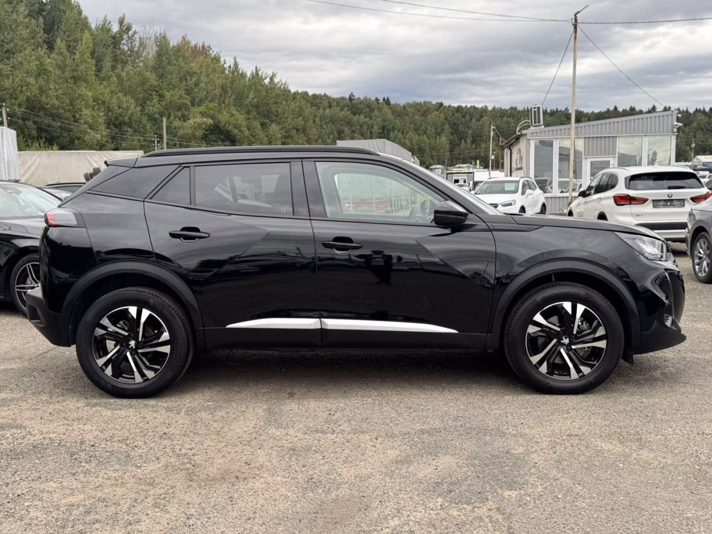 Peugeot 2008 фото 6