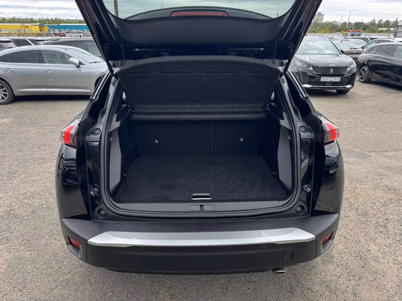 Peugeot 2008 фото 19