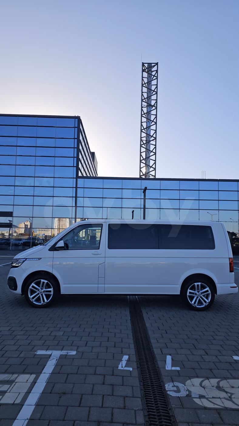 Volkswagen Caravelle фото 8