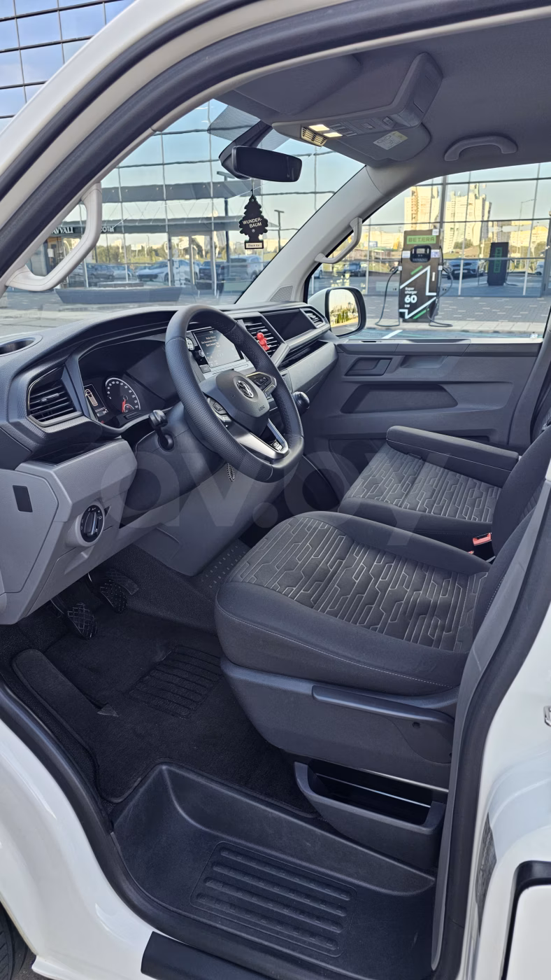 Volkswagen Caravelle фото 13