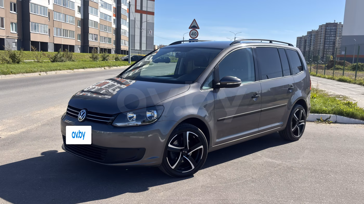 Volkswagen Touran фото 6