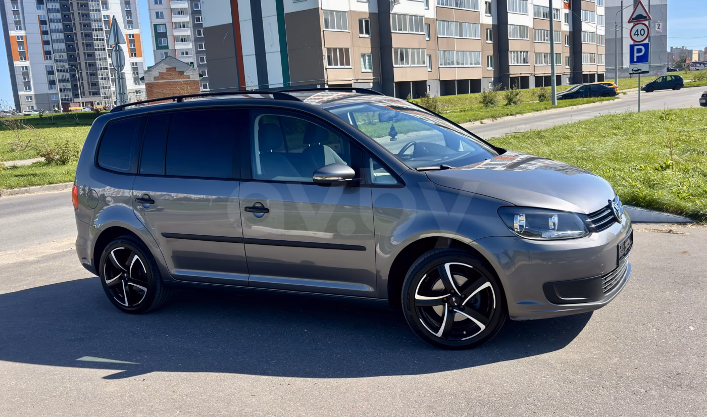 Volkswagen Touran фото 3