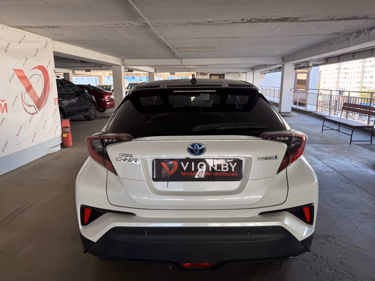 Toyota C-HR фото 6