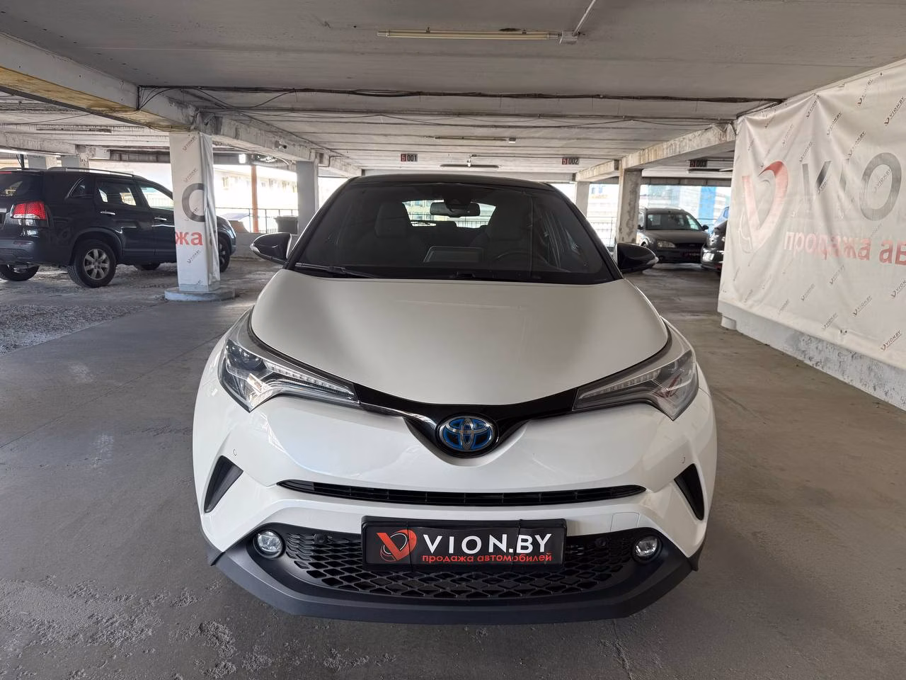 Toyota C-HR фото 2