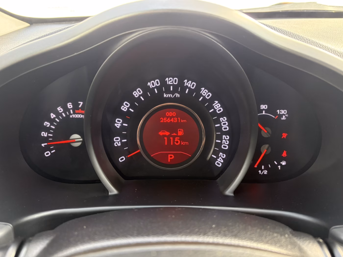 Kia Sportage фото 9