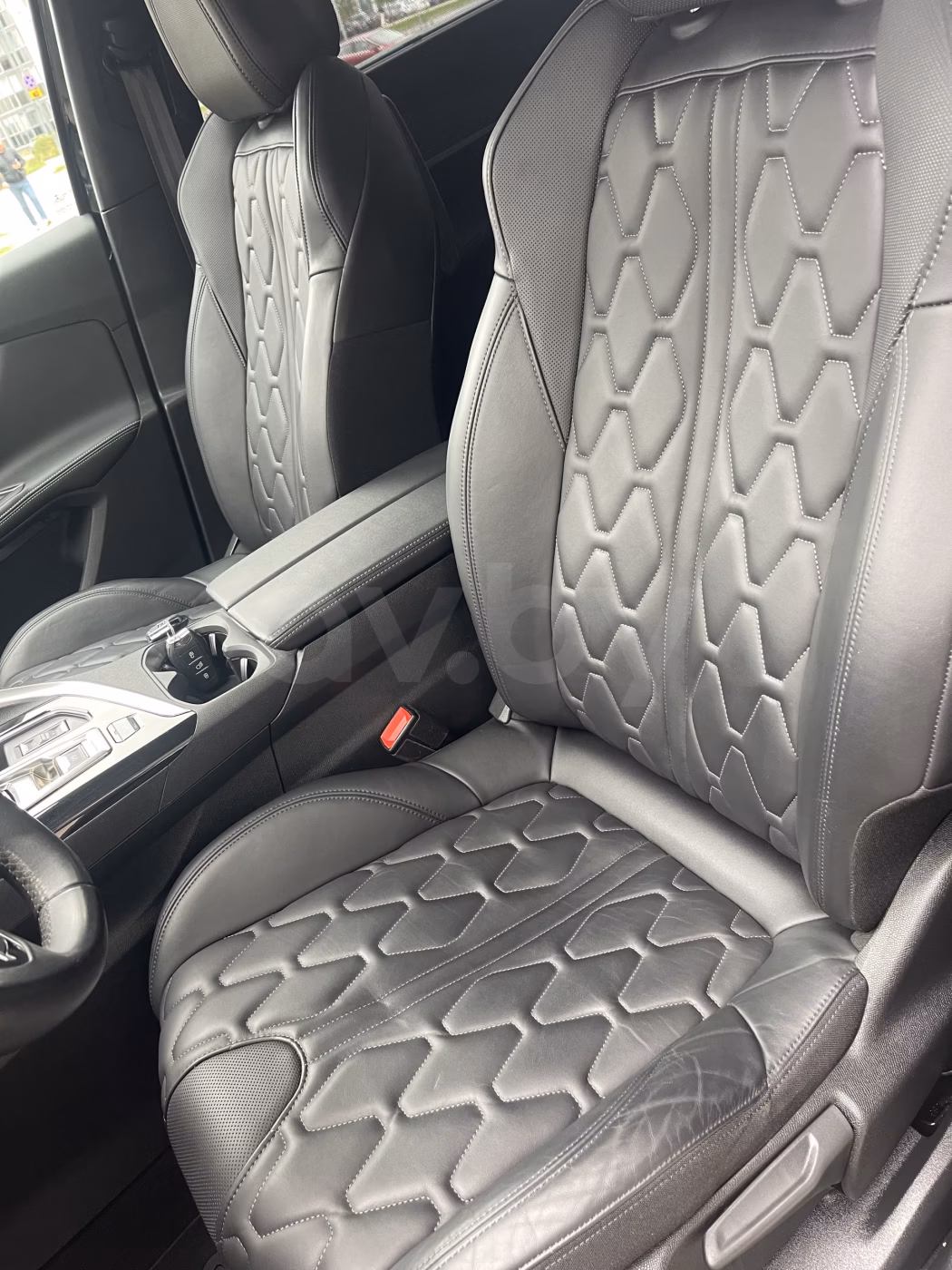 Peugeot 5008 фото 13